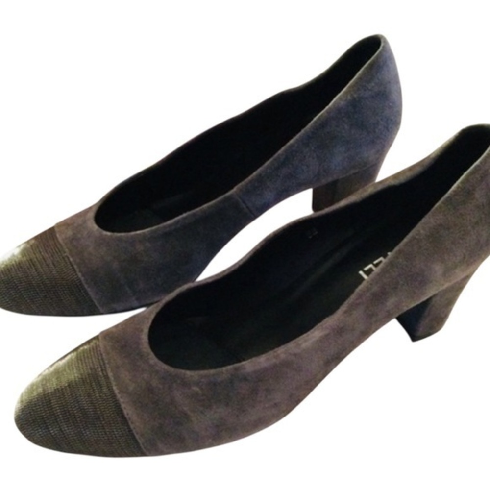 Vaneli New In Box Gray Suede Heeled Pumps Shoes Size 8M